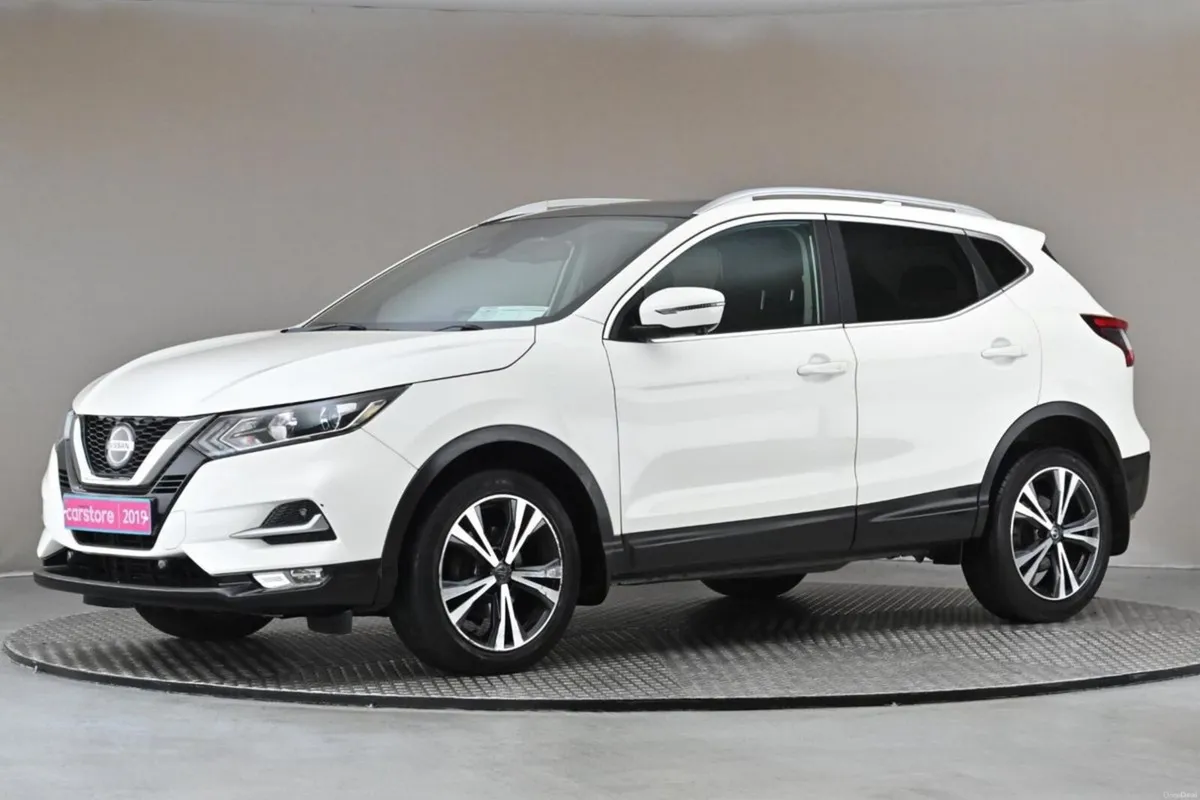 Nissan Qashqai 1.3 SV PREMIUM DCT **360 PAN CAM**G - Image 4