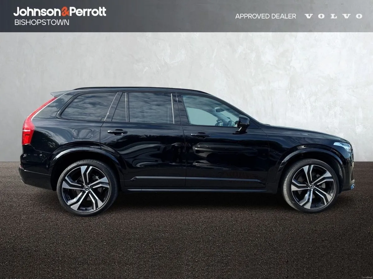Volvo XC90 T8 455hp AWD Ultimate Dark - Two Year V - Image 5