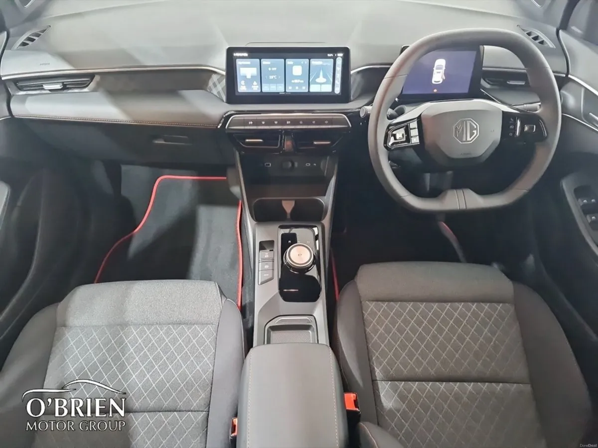 MG MG3 MG3 ESSENCE HYBRID+ 5DR AUTO - Image 2