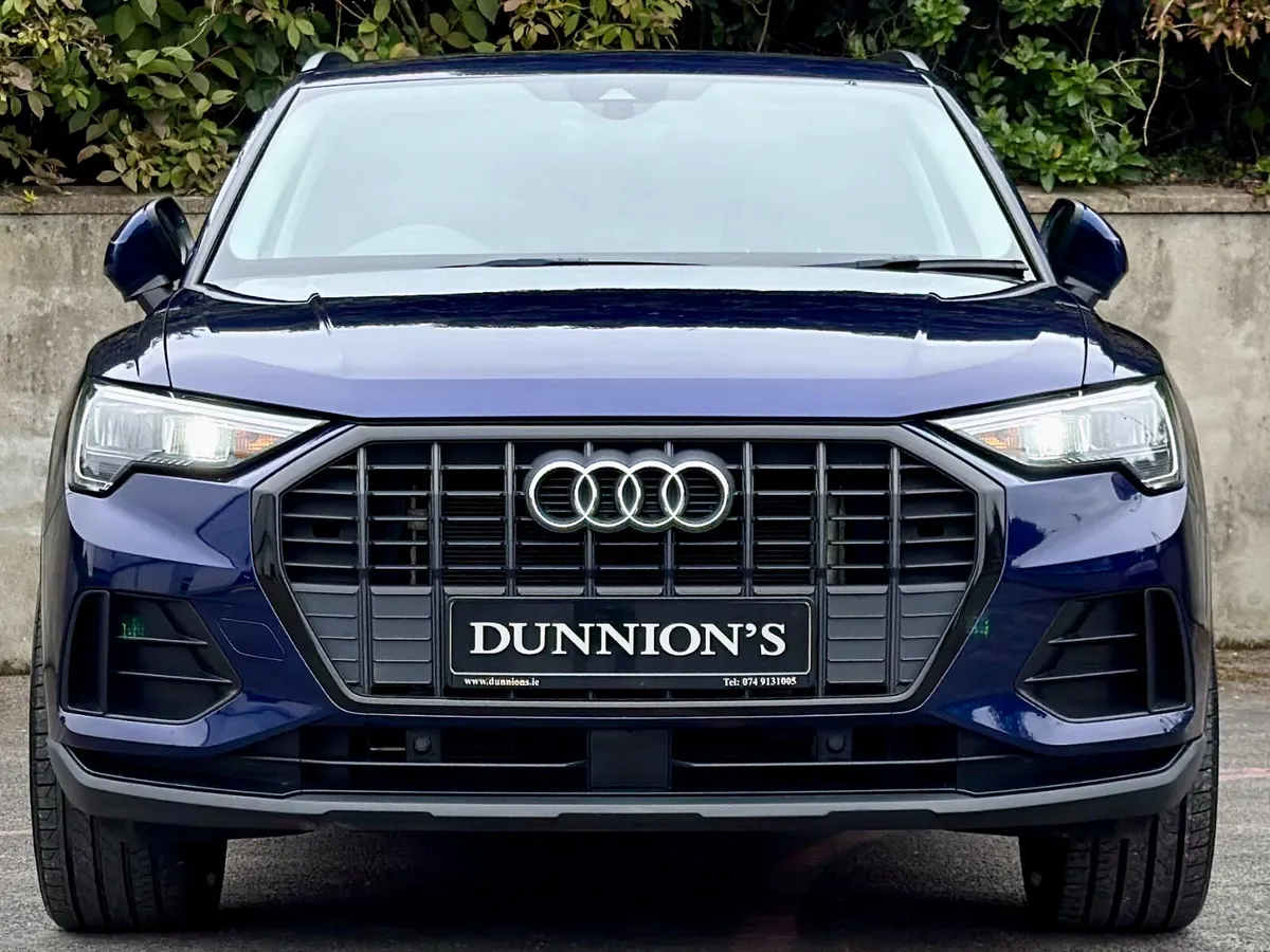 Audi Q3 2022 TECHNIK 45 TFSI E S-A - Image 3