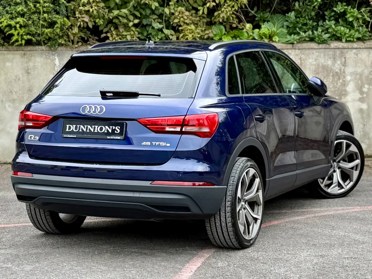 Audi Q3 2022 TECHNIK 45 TFSI E S-A - Image 6