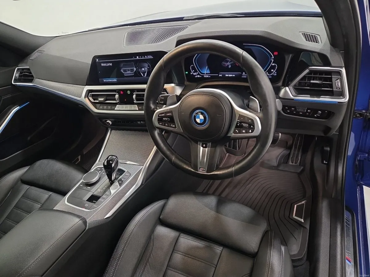 BMW 3-Series 330e M Sport Saloon - Image 6