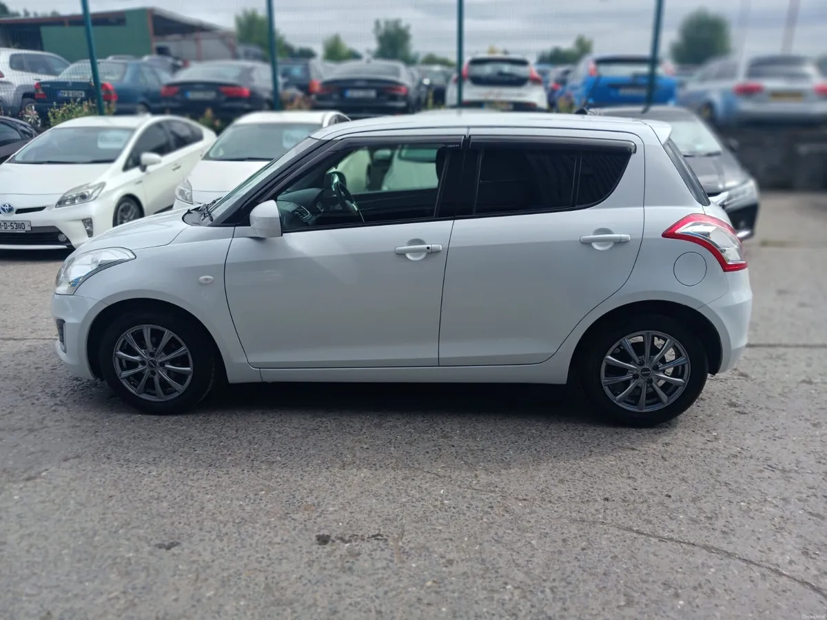 2017 Suzuki Swift 1.3 Automatic - Image 4