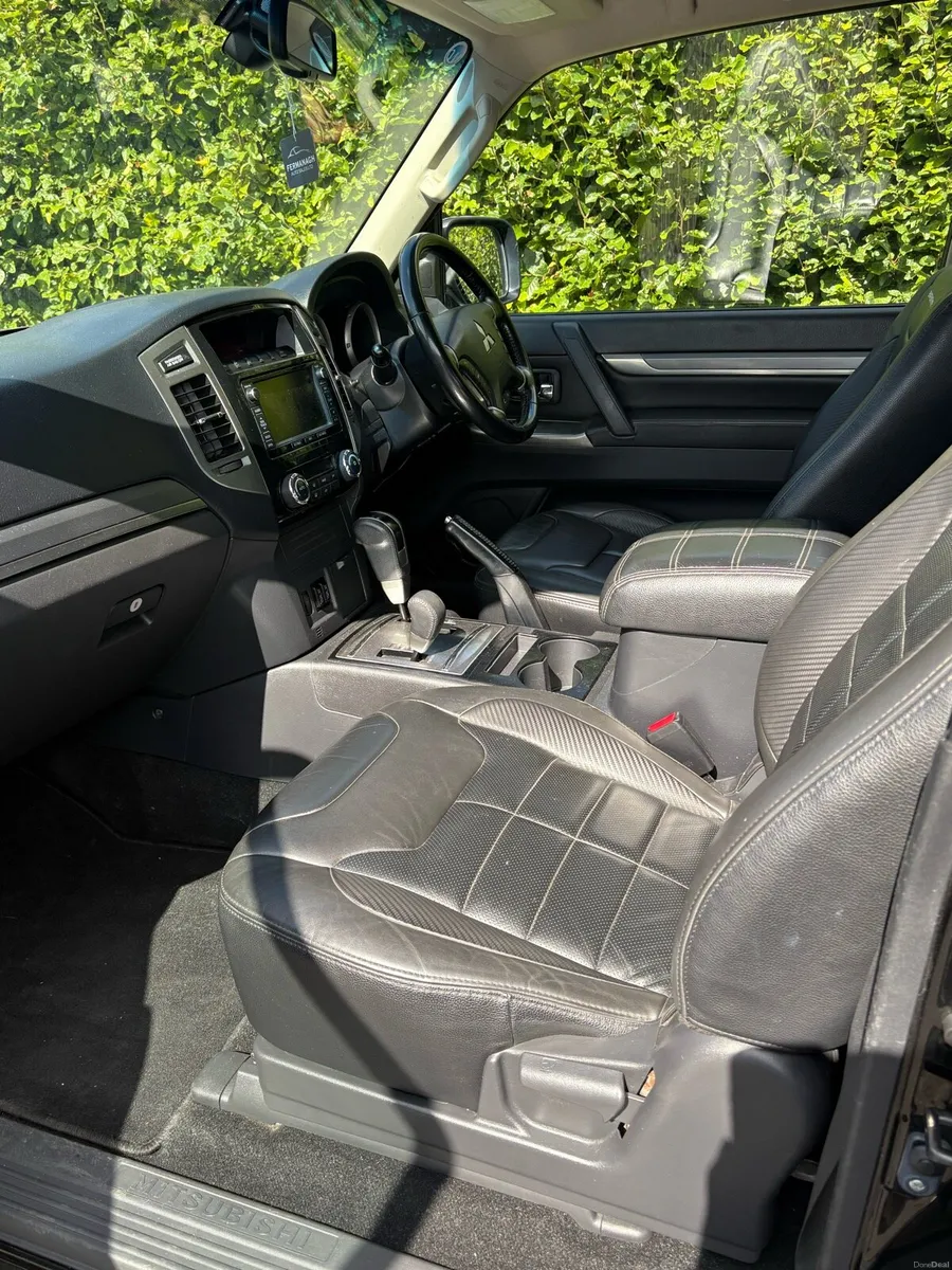 Mitsubishi Pajero - Image 5
