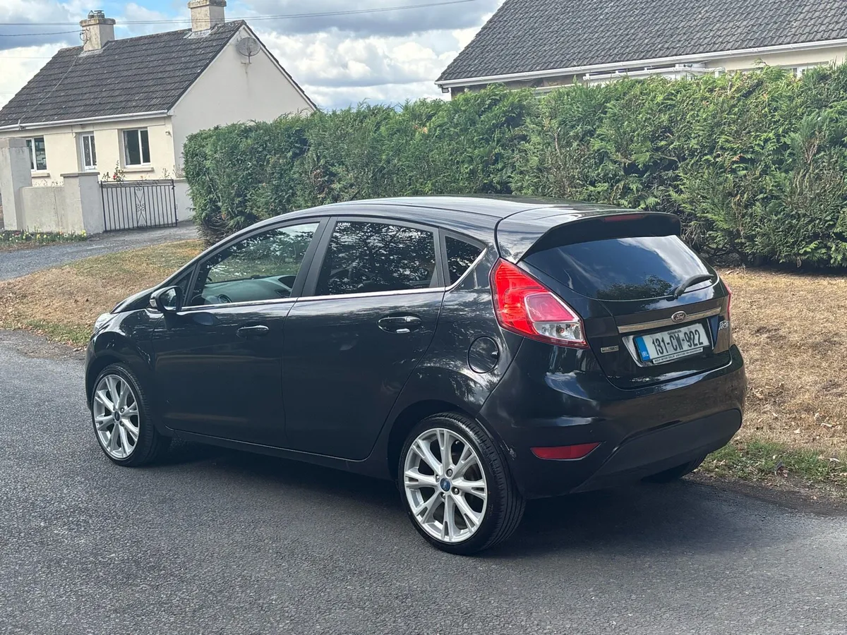 Ford Fiesta NEW NCT 07-27 - Image 3