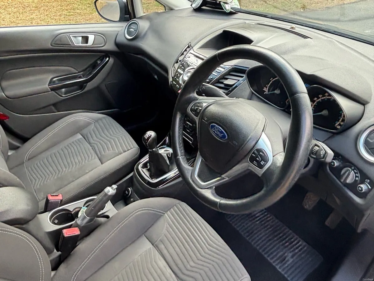 Ford Fiesta NEW NCT 07-27 - Image 5