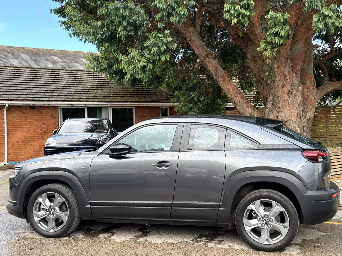 2024 Mazda MX-30..35 KWH BATTERY..PRIME LINE SPEC - Image 4