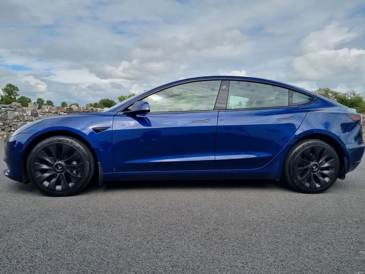 Tesla Model 3 2021 - Image 5