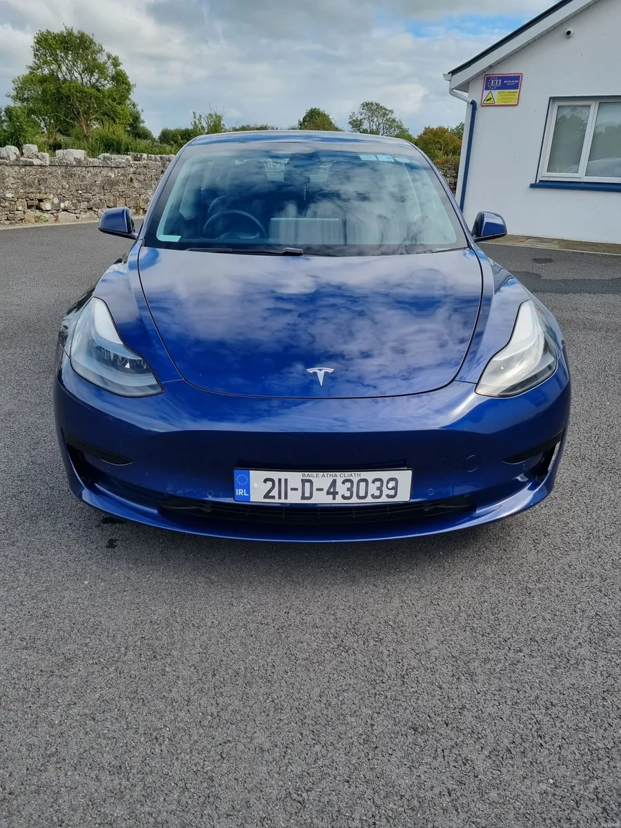 Tesla Model 3 2021 - Image 6