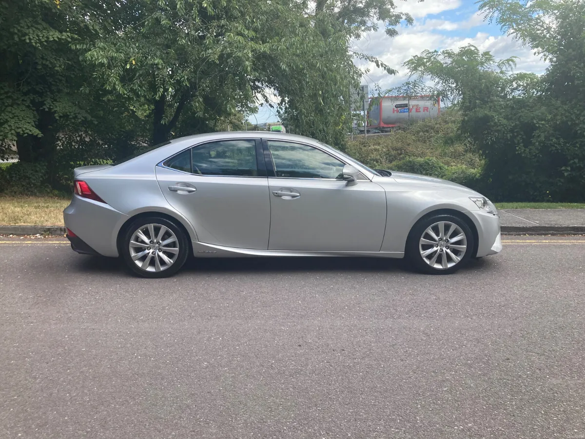 2016 Lexus IS300h Executive Only 116000 Klm - Image 2