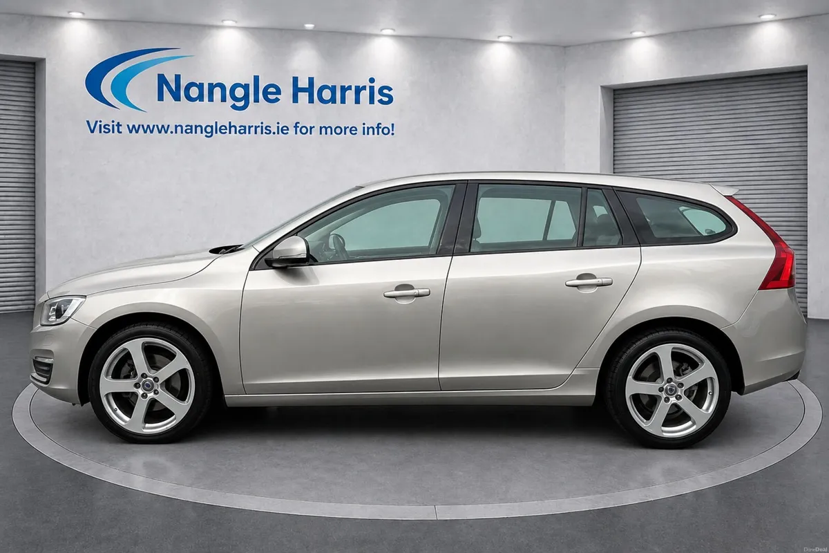 V60 2.0 D4. FULL LEATHER / AUTOMATIC - Image 2