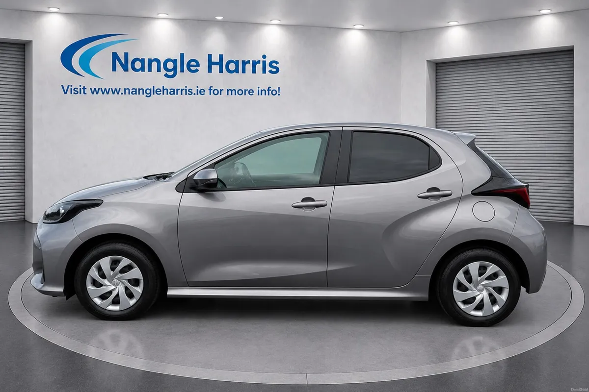 Toyota Yaris FRESH NCT 08/28 - Image 2