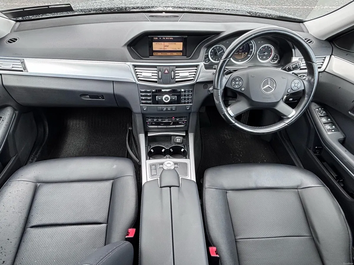 12 MERC E200 *122KM* CDI AUTOMATIC SE - Image 3