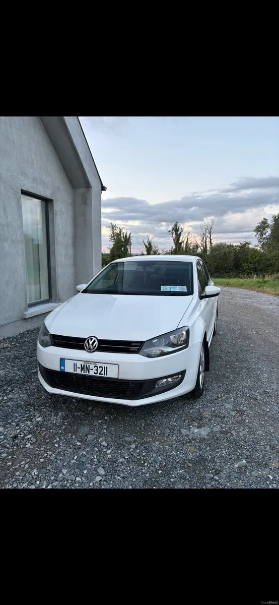 Volkswagen Polo 2011 - Image 2