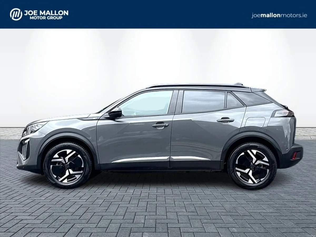 Peugeot 2008 Electric 156bhp (54 kWh) GT ** Amazin - Image 4