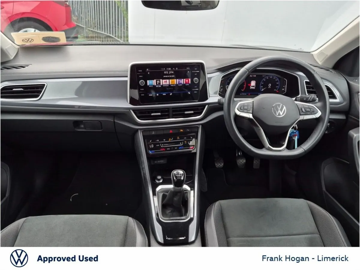 Volkswagen T-Roc 1.0 TSI 110HP Style CALL RONAN ON - Image 2