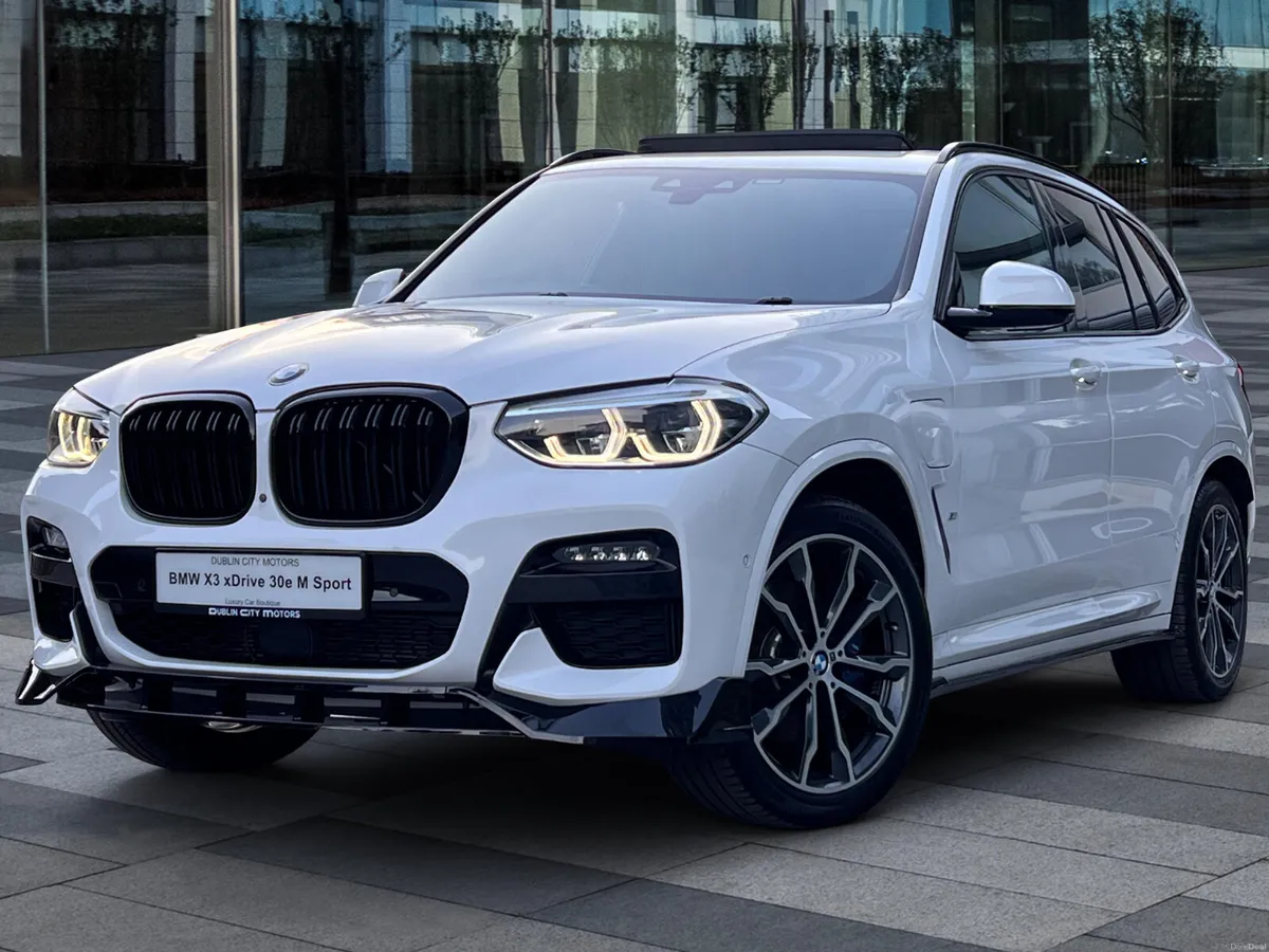 BMW X3 xDrive 30e M Sport *Top Specs & Panroof* - Image 2