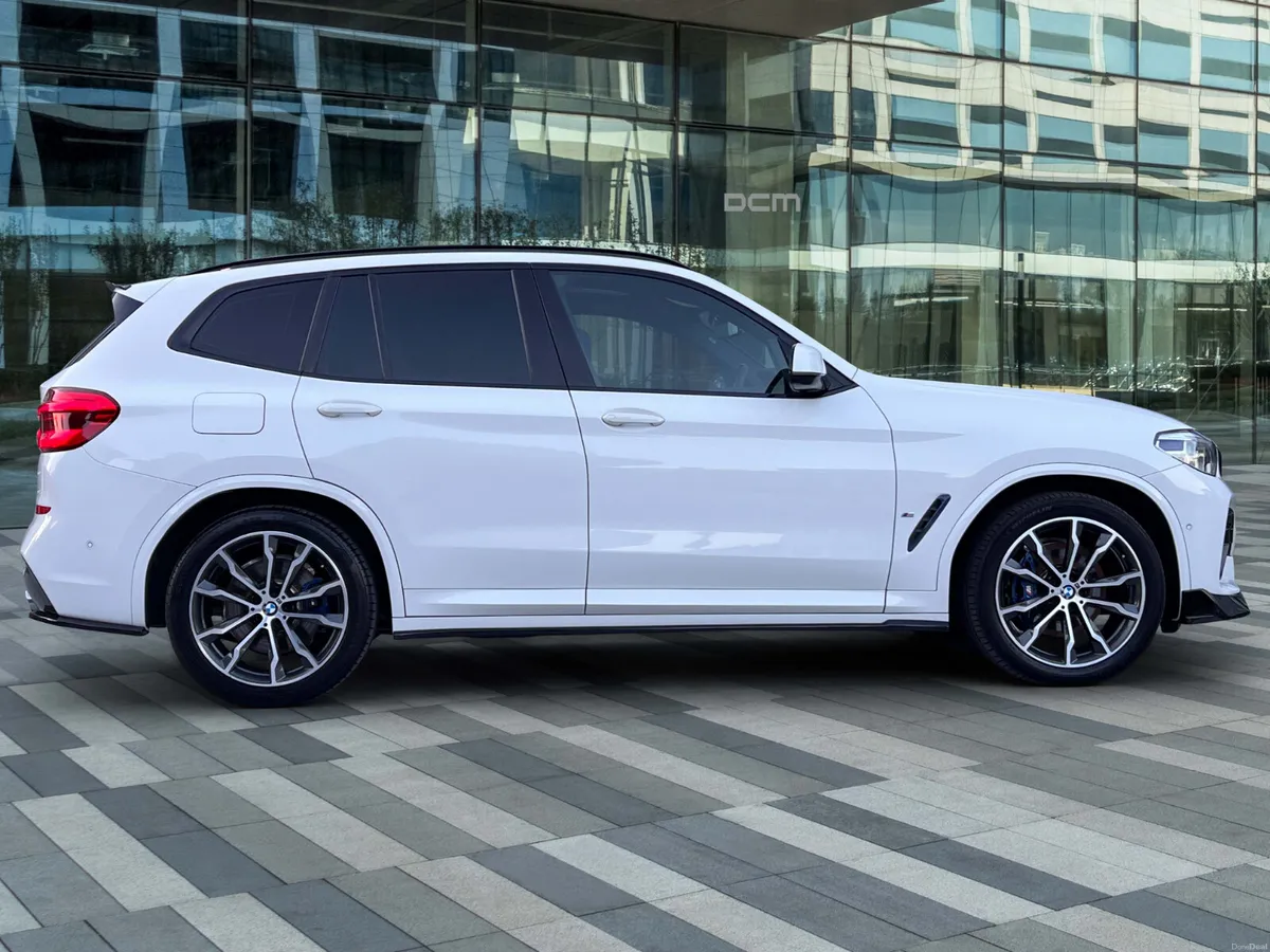 BMW X3 xDrive 30e M Sport *Top Specs & Panroof* - Image 4