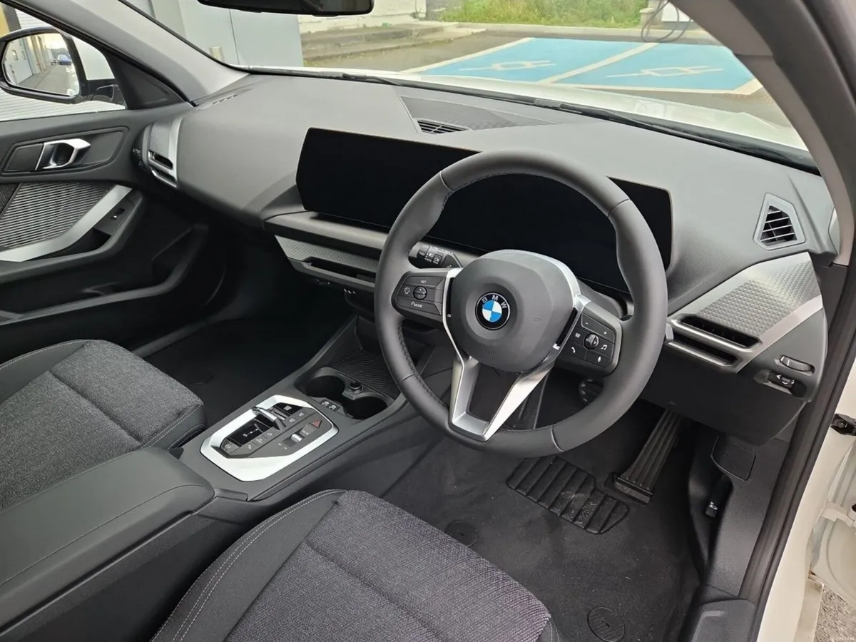 BMW 1-Series 120 Sport - Image 6