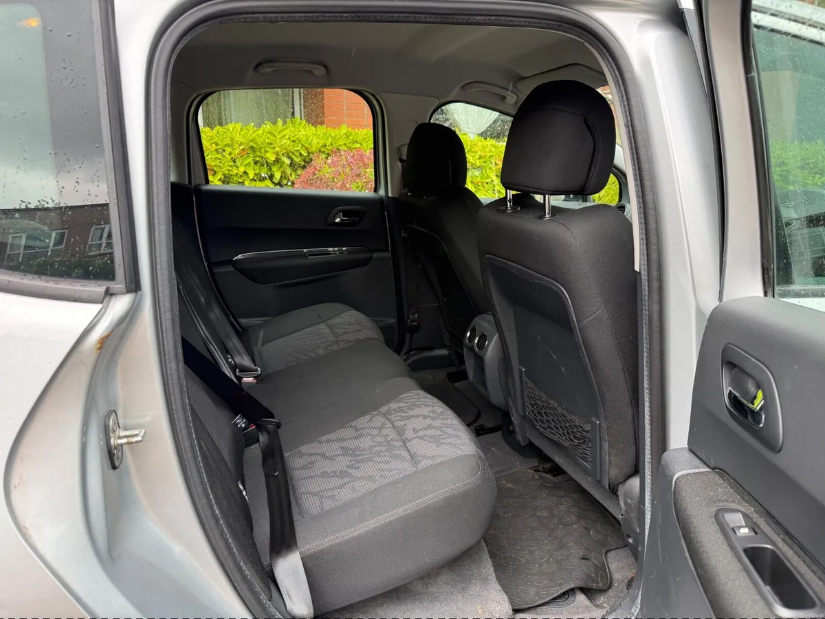 Peugeot 3008 2011 - Image 2