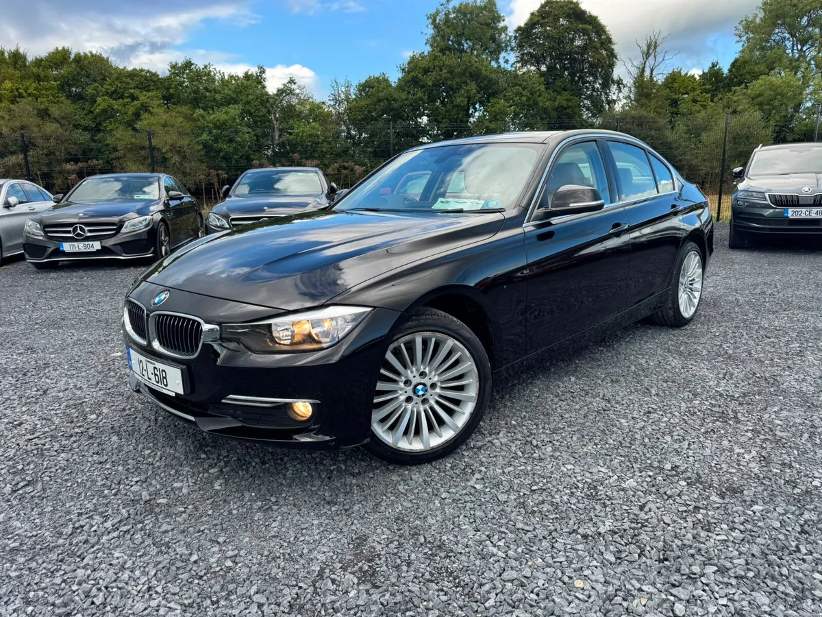 2012 BMW 318D LUXURY * TINY KMS ** - Image 2