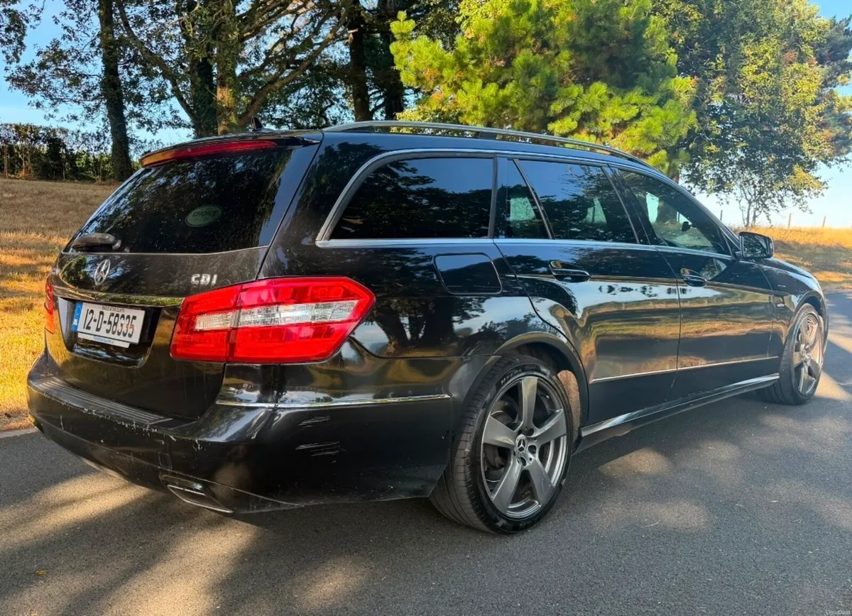 MERCEDES BENZ E220 CDI - Image 6