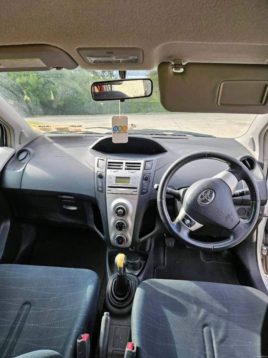 Car - Image 4