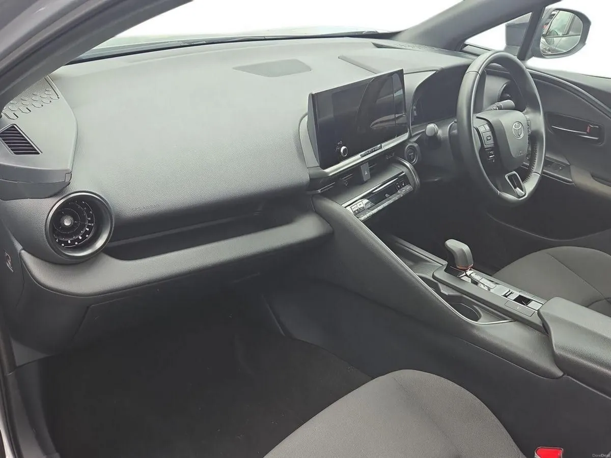 Toyota C-HR 1.8 HYBRID SPORT - Image 4