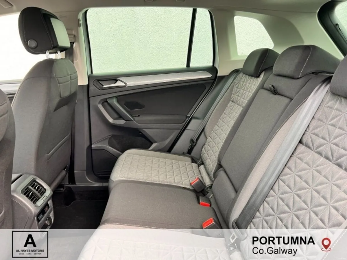 Volkswagen Tiguan LIFE 2.0 TDI 122BHP - Image 6