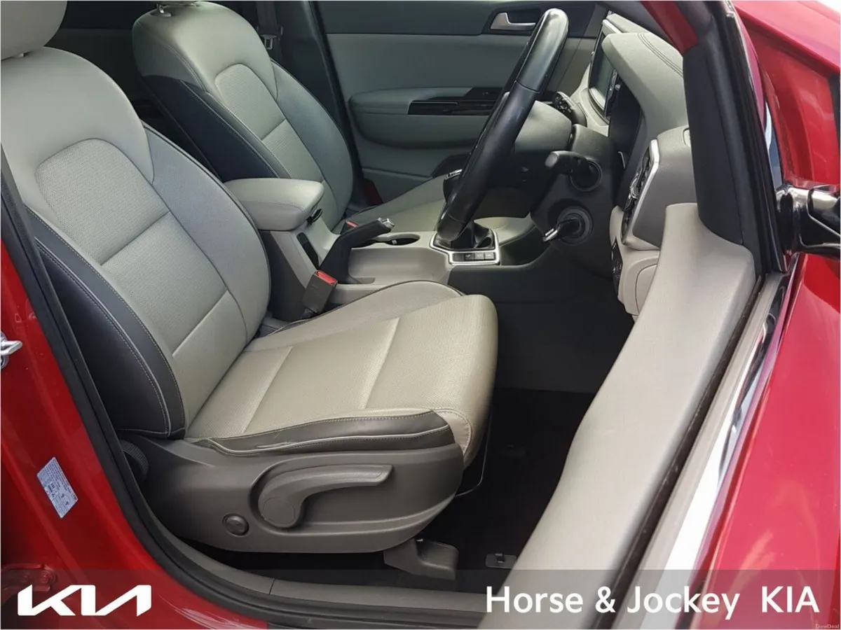Kia Sportage 1.7 PLATINUM - Image 2