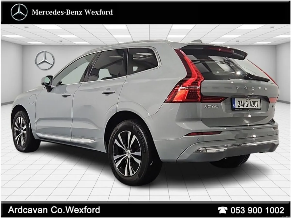 Volvo XC60 T6 AWD PHEV Core - Image 3
