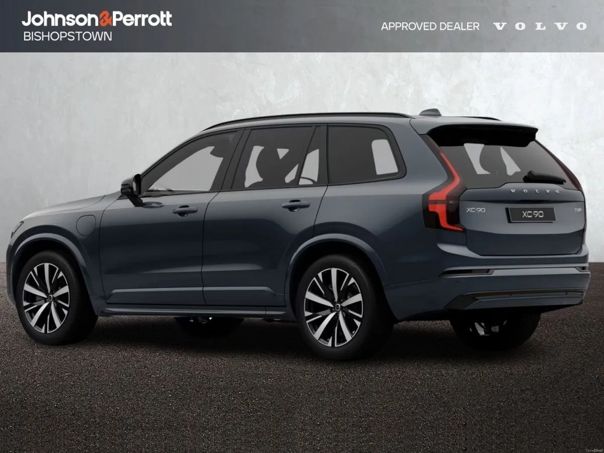 Volvo XC90 T8 406bhp AWD PHEV Plus Dark - Immediat - Image 3