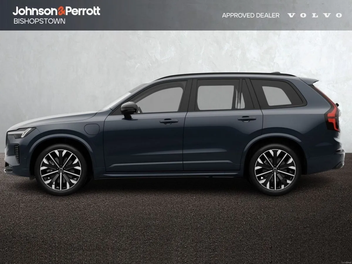 Volvo XC90 T8 406bhp AWD PHEV Ultra Dark - Immedia - Image 5