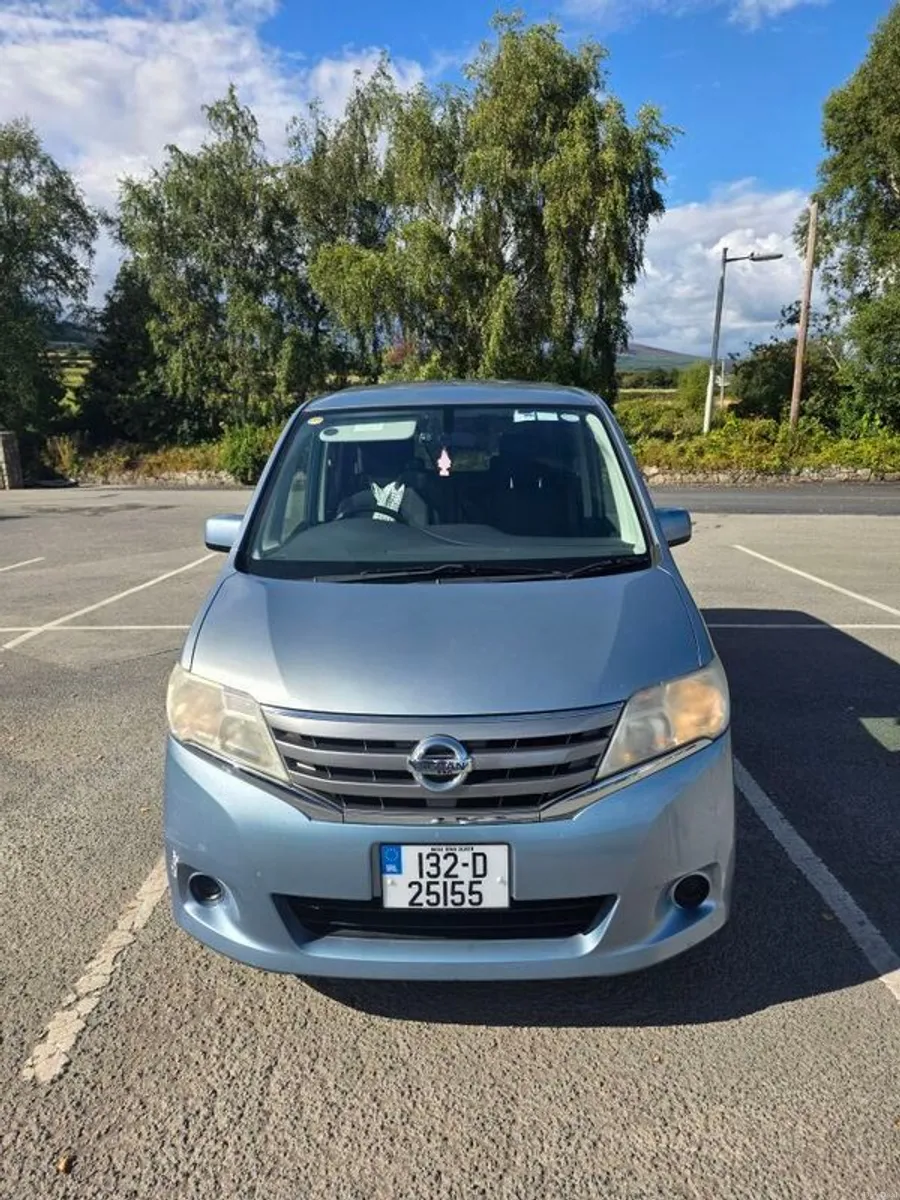 2013 Nissan Serena - Image 1