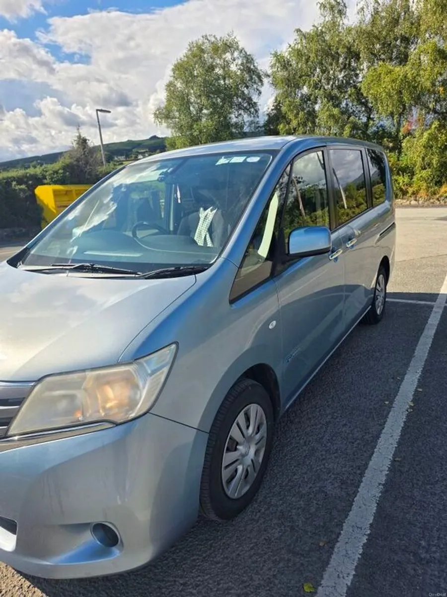 2013 Nissan Serena - Image 3