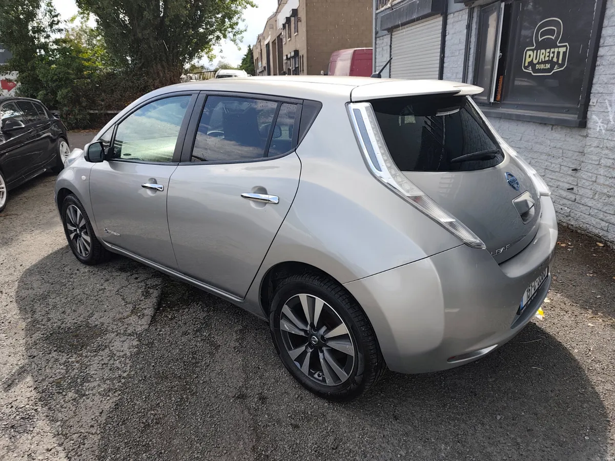 Nissan Leaf 2015 - Image 6