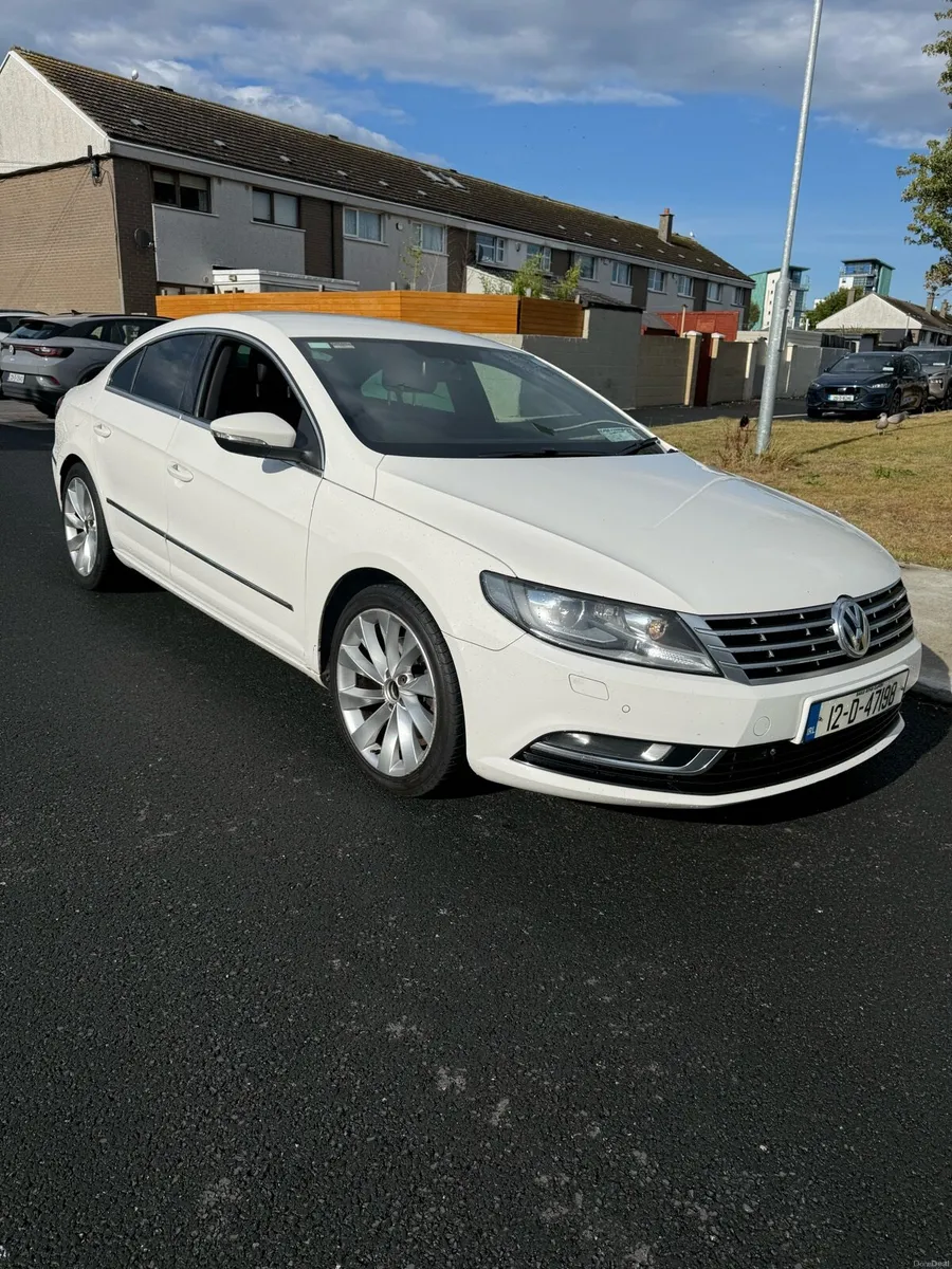 CC Volkswagen Passat - Image 1