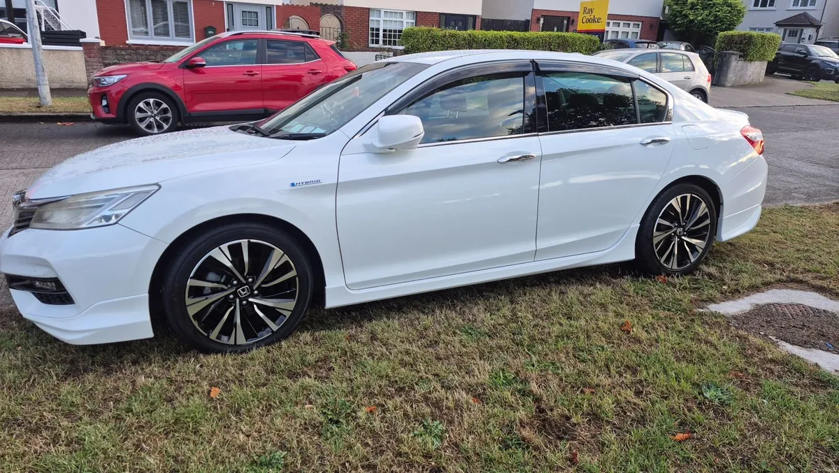 Honda Accord 2016 - Image 1