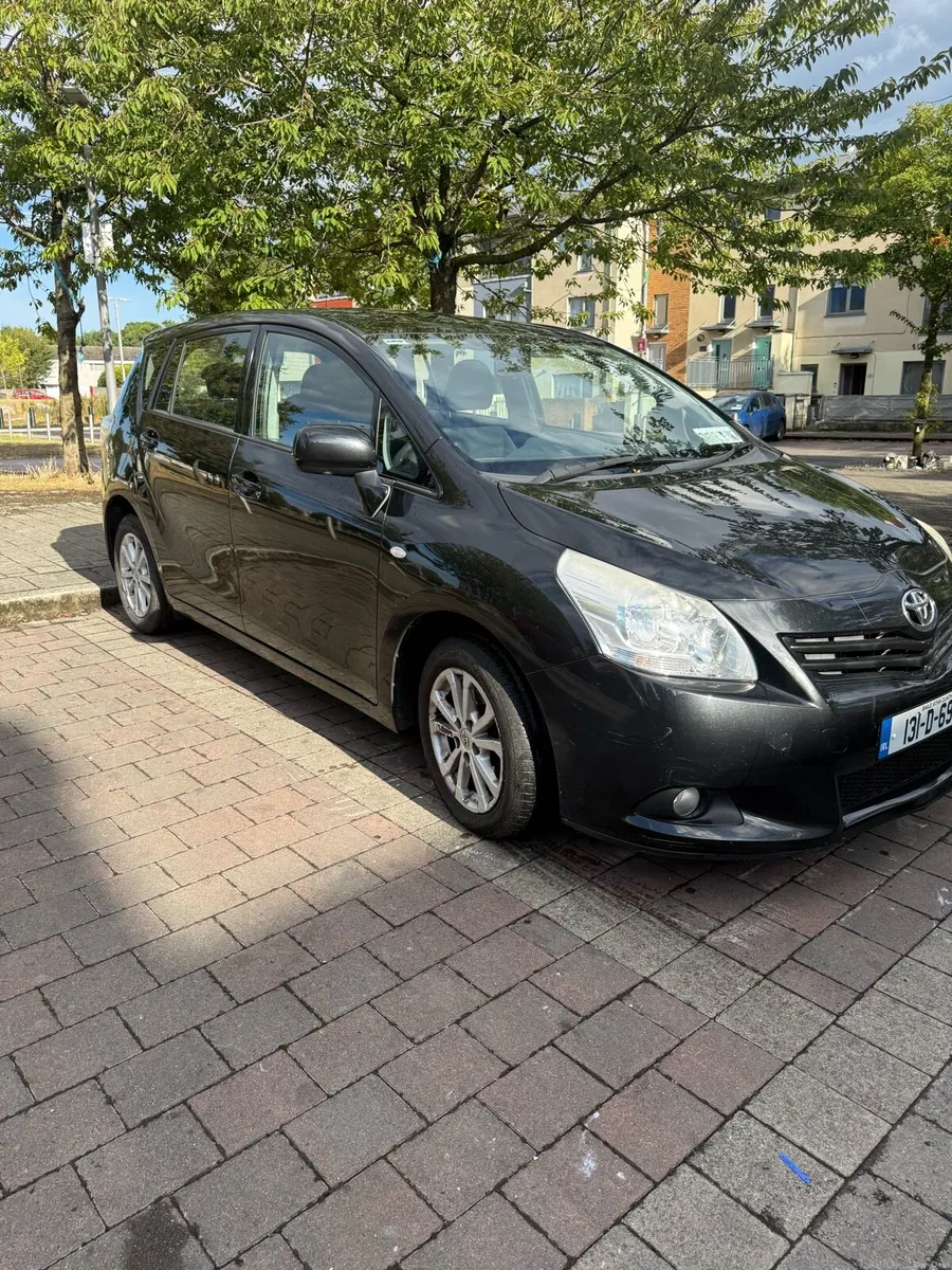 Toyota verso 7 seater - Image 1