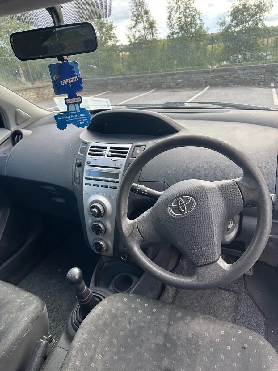 Toyota Yaris 2007 - Image 6
