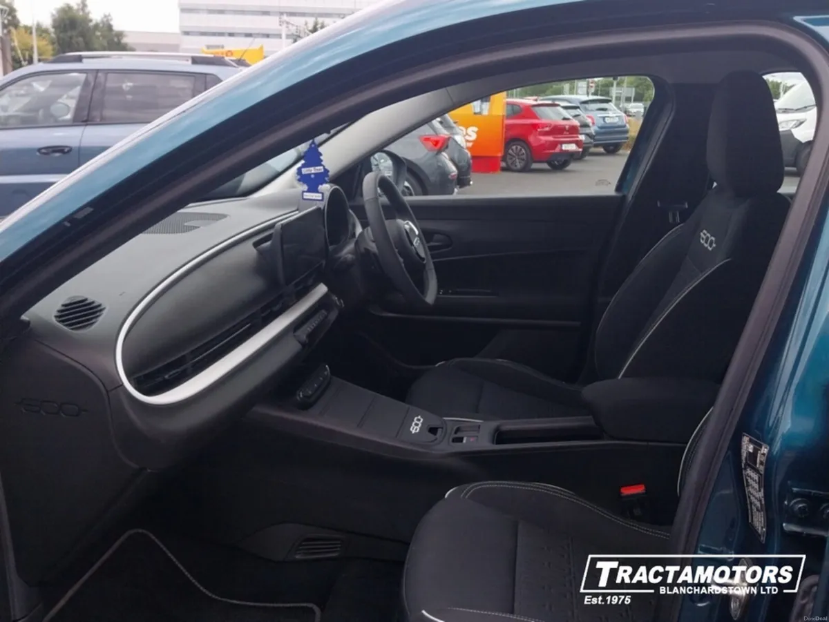 Fiat 600 ICON 1.2 HYBRID EDCT-6 100 - Image 4