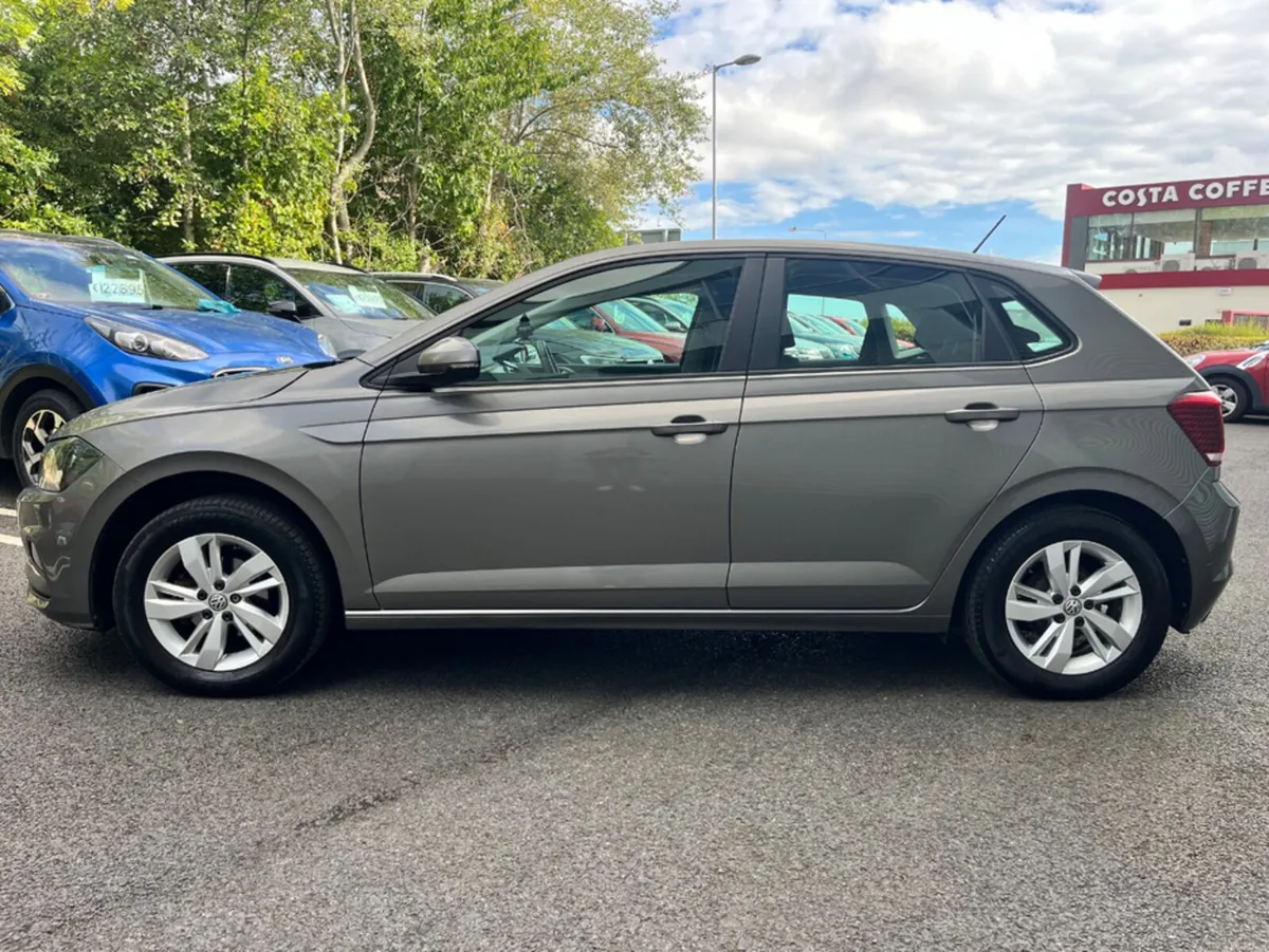 Volkswagen Polo 1.0 PETROL TL - Image 4