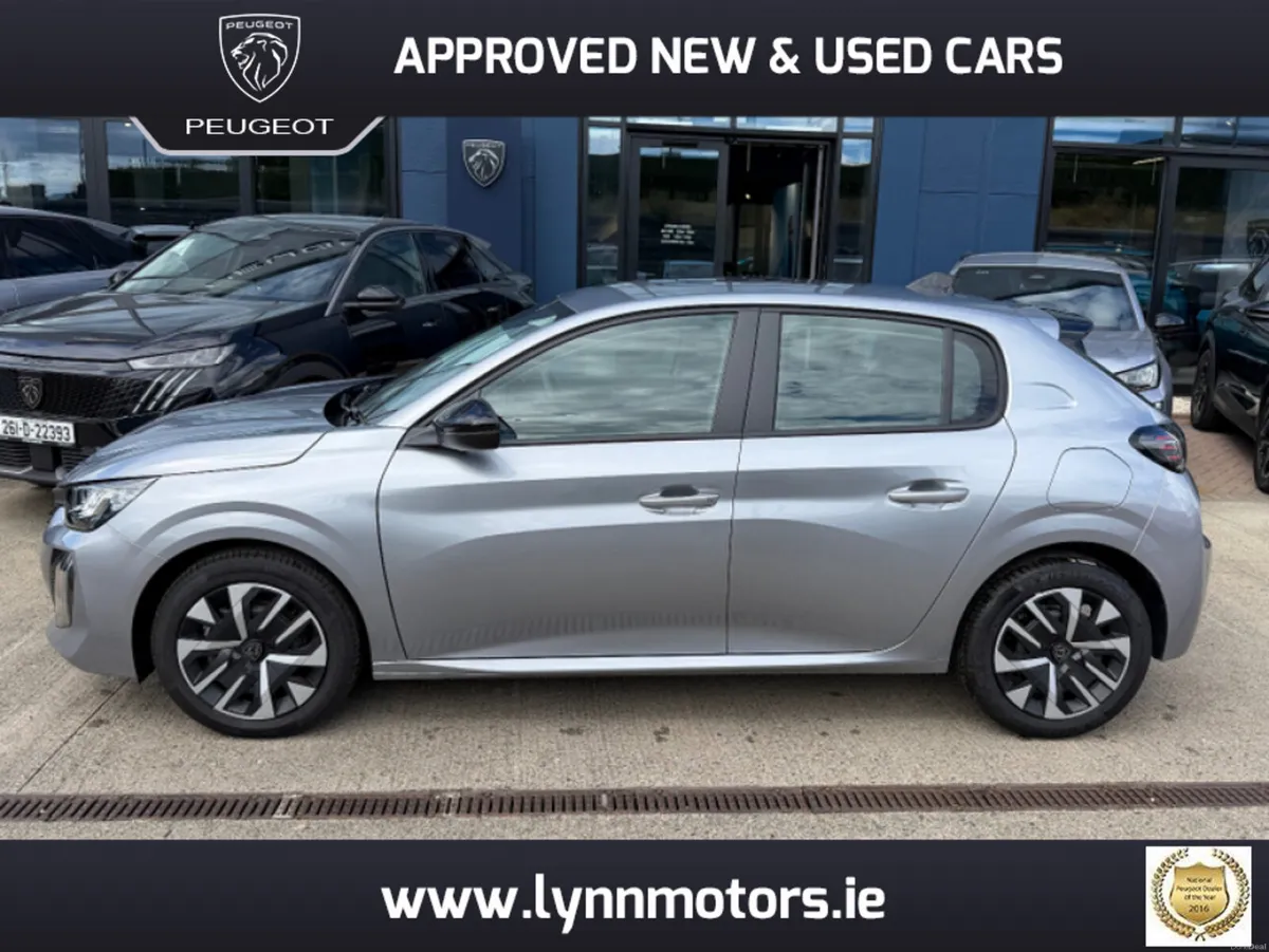 Peugeot 208 STYLE PETROL TURBO 100BHP - Image 3