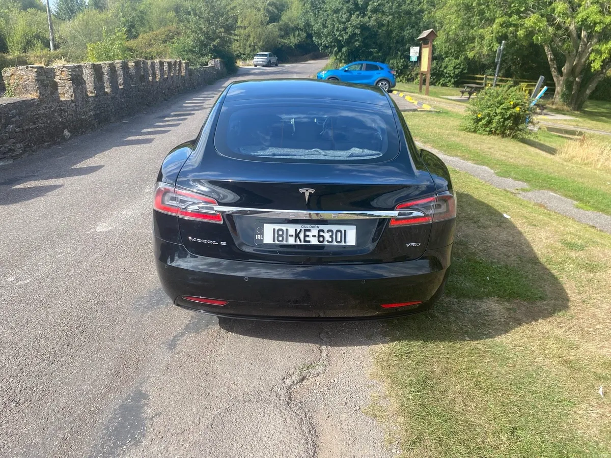 Tesla model S 75D - Image 3