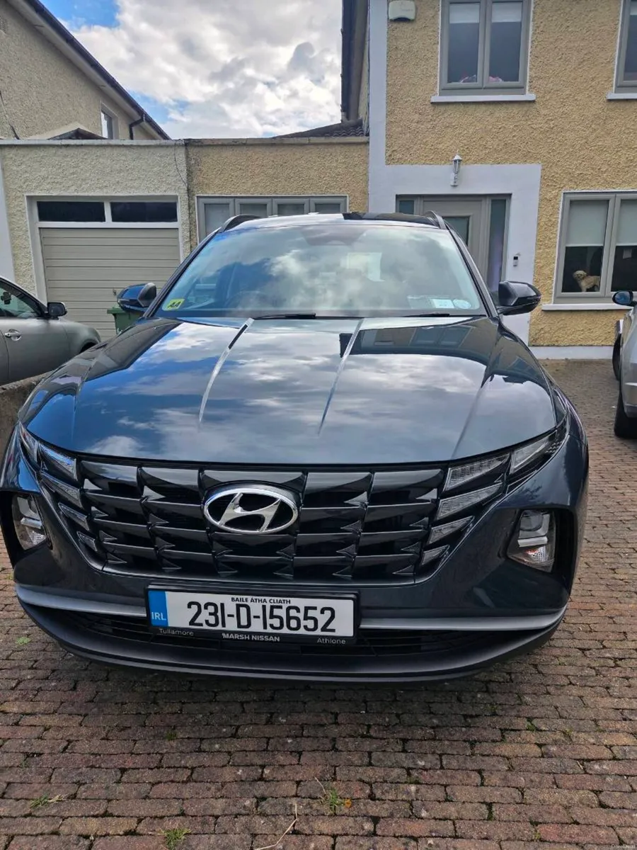 2023 Hyundai Tucson Premium Model HEV AUTO - Image 2