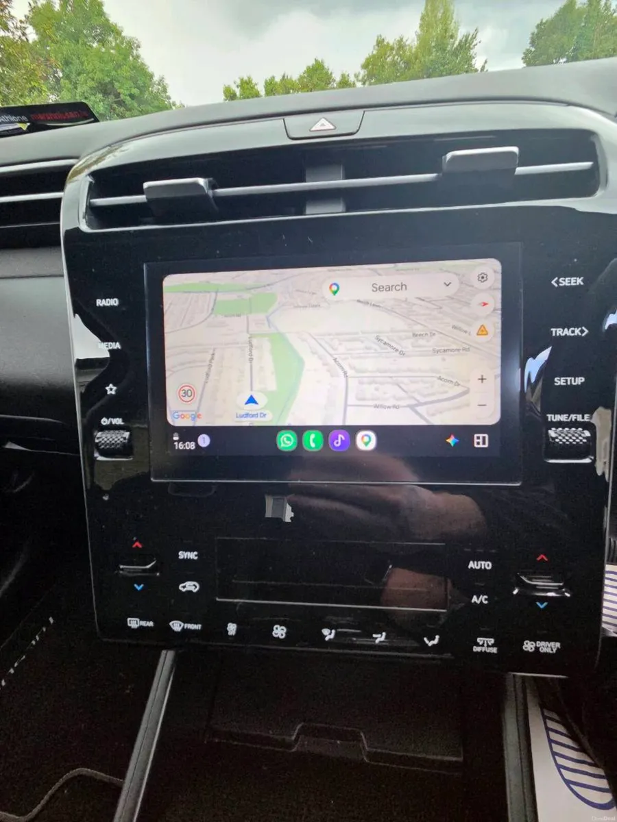 2023 Hyundai Tucson Premium Model HEV AUTO - Image 6