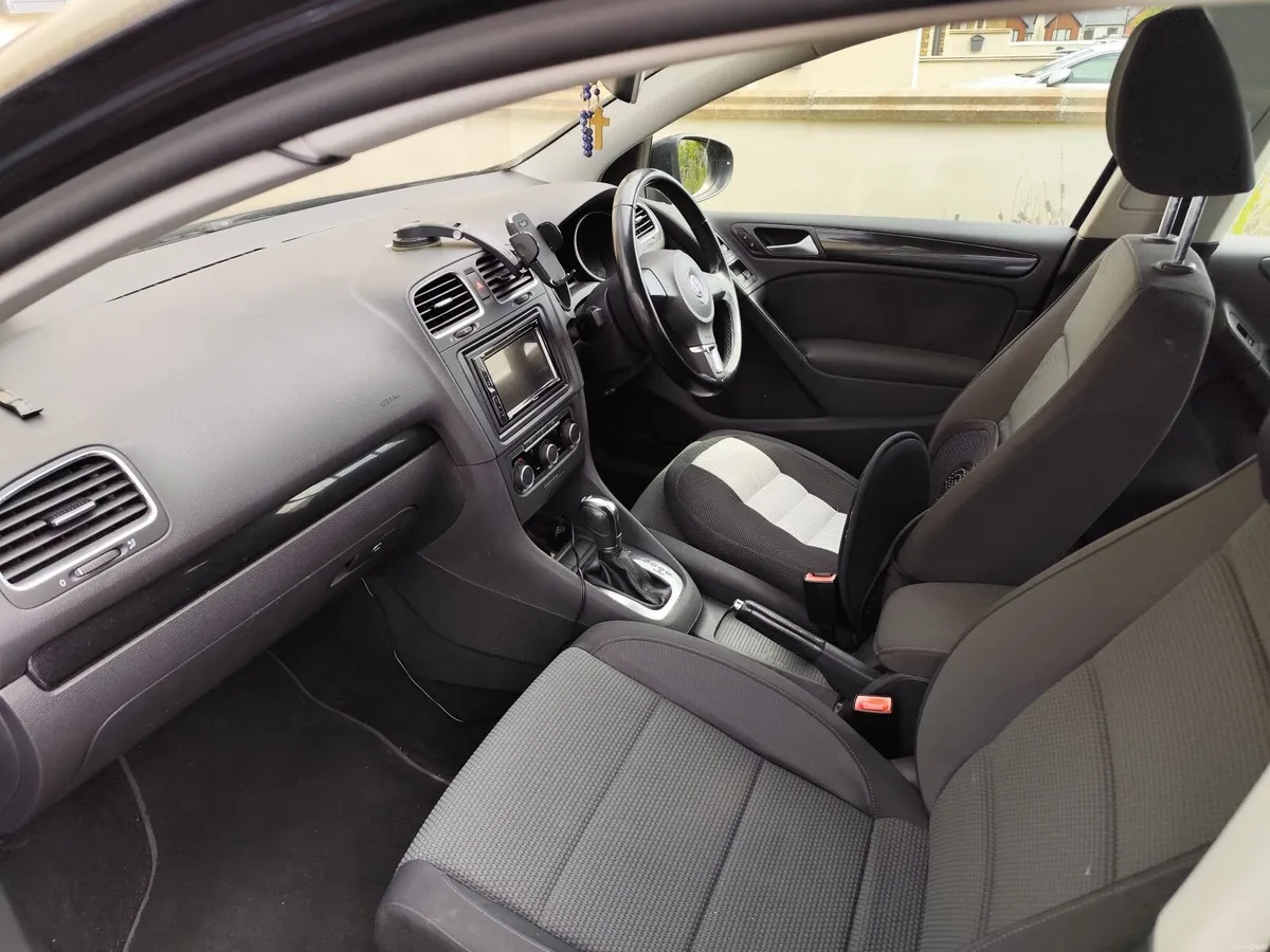 Volkswagen Golf 2011 - Image 4
