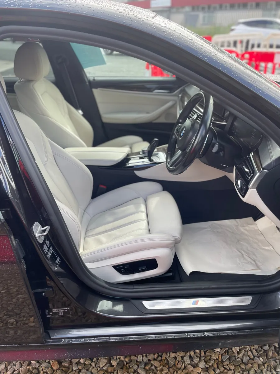 2021 BMW 5-Series 520d M Sport - Image 6