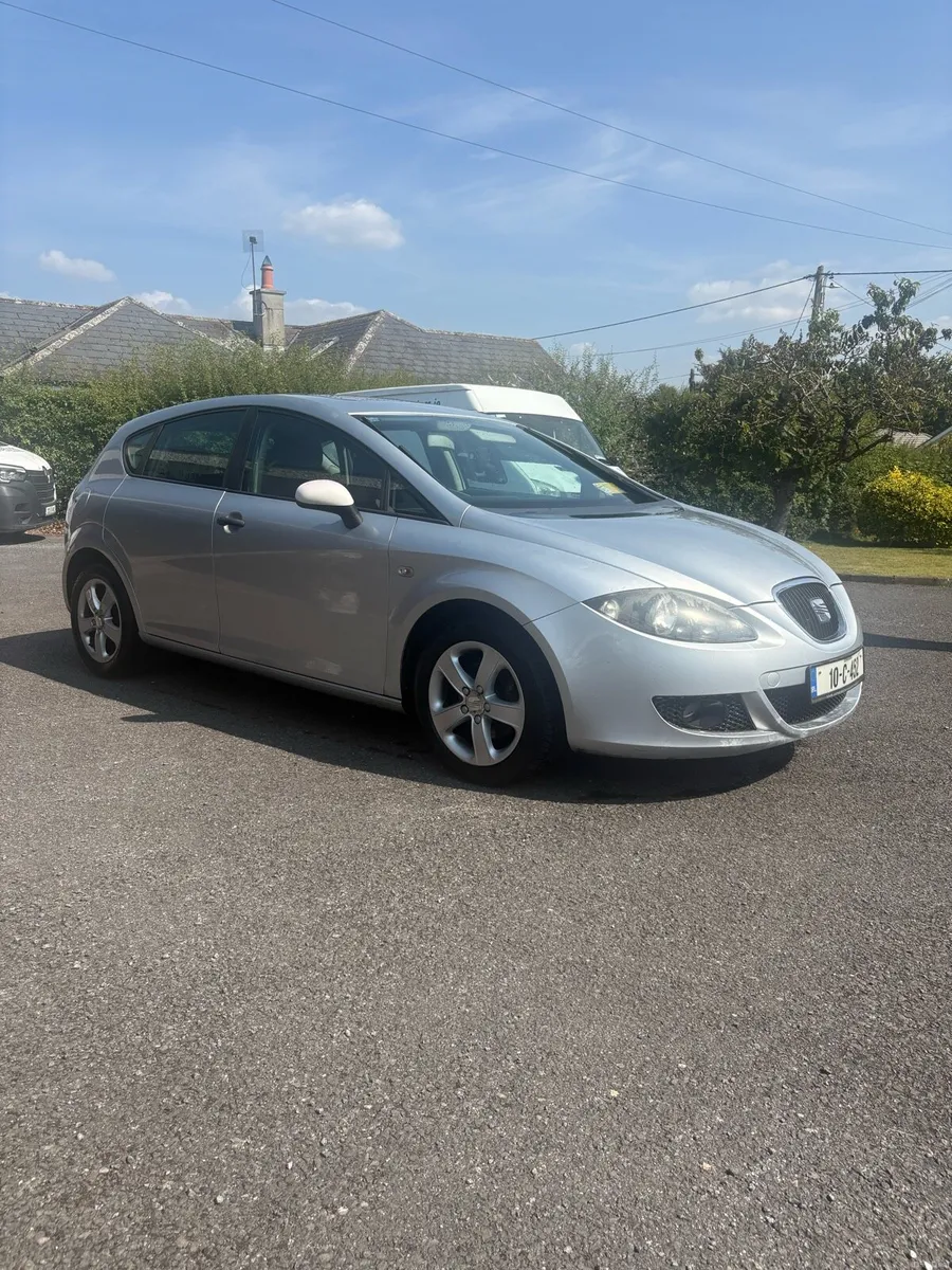 Seat Leon (tax and nct) - Image 2