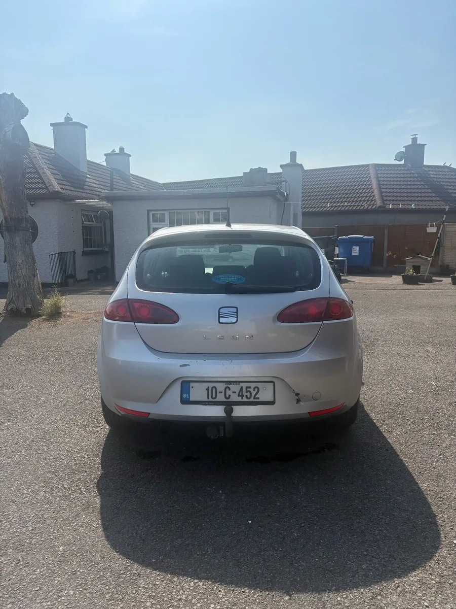 Seat Leon (tax and nct) - Image 4
